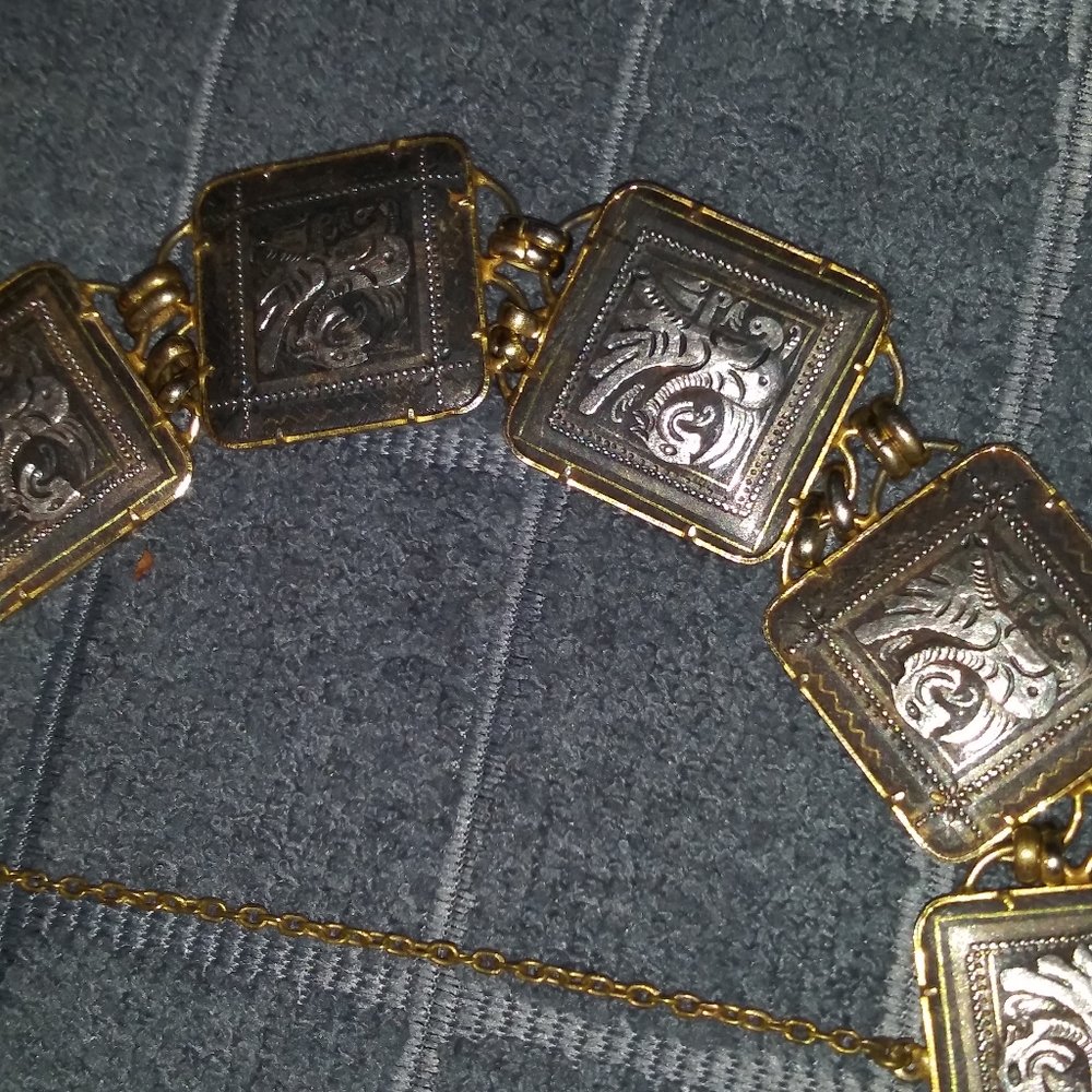 Serpentine bracelet